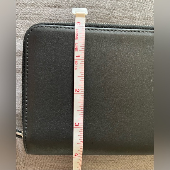 Coach vintage black leather long tri-fold wallet checkbook holder like new - Picture 3 of 5